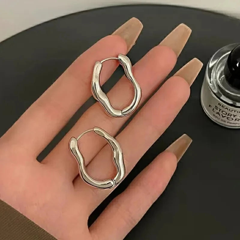 Gold Silver Color Irregular Geometric Metallic Hoop Earrings for Women Simple Cool Ear Buckle Personalized Party Fashion Jewelry
