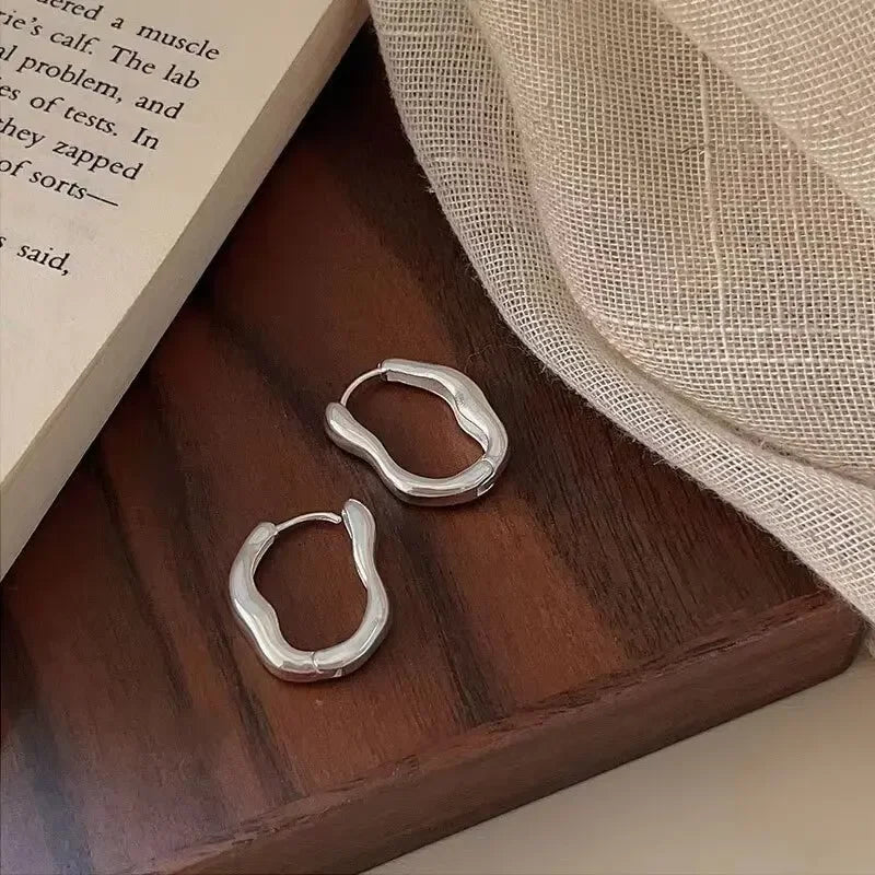 Gold Silver Color Irregular Geometric Metallic Hoop Earrings for Women Simple Cool Ear Buckle Personalized Party Fashion Jewelry